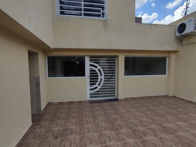 #3 - Casa para Venta en Valencia - G