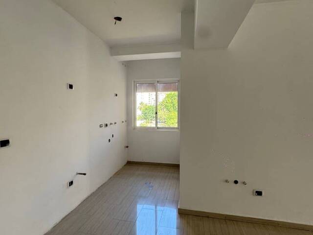 #27 - Departamento para Venta en Valencia - G